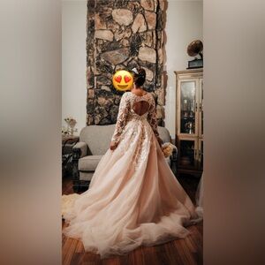 Ivory wedding dress